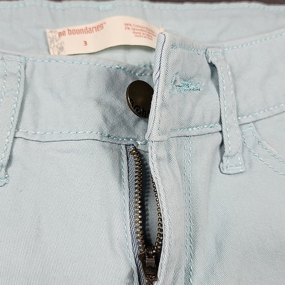 Women's No Boundaries Shorts Size 3 - Picture 5 of 5
